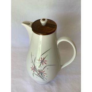 Carefree True China by Saracuse USA Carafe/Pitcher with copper lid